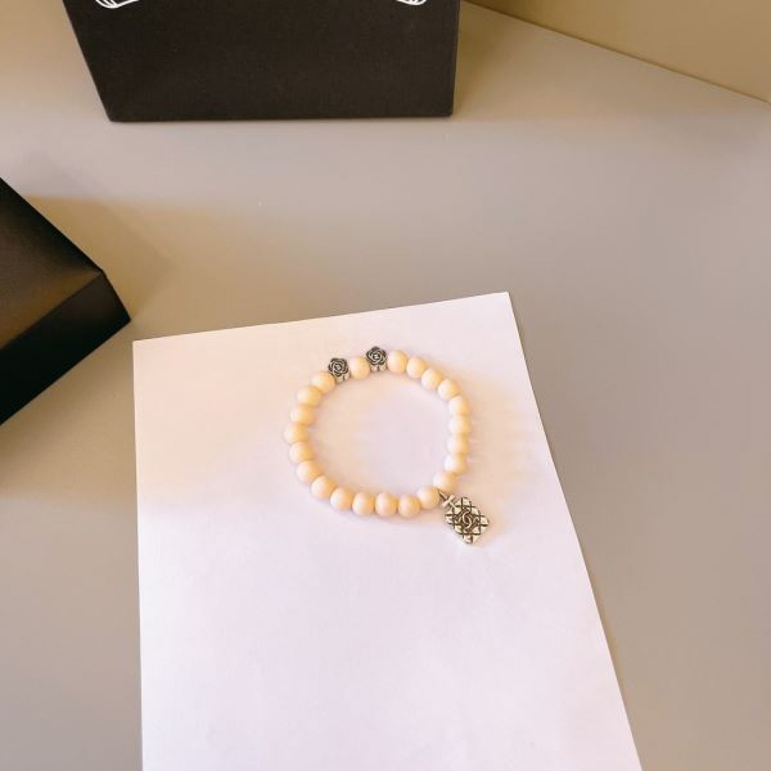 上品 高級感 洗練 CHANEL シャネル コピー ブレスレット 華やか エレガント 