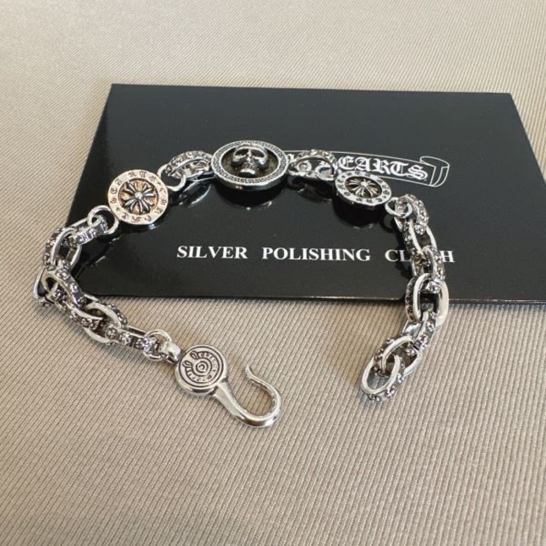 格好良い CHROME HEARTS コピー クロムハーツ ブレスレット 上質 大人向け 完成度