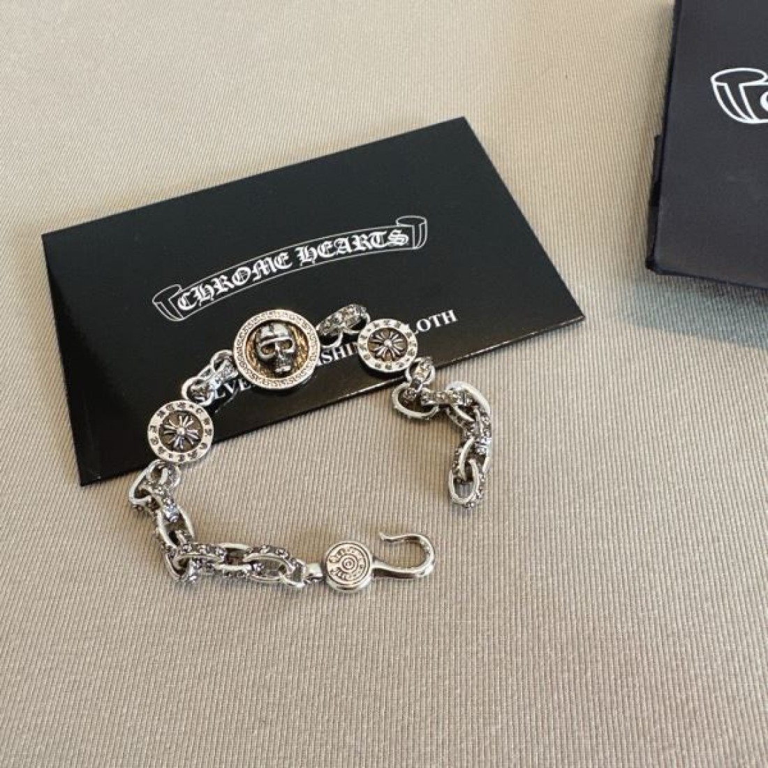 格好良い CHROME HEARTS コピー クロムハーツ ブレスレット 上質 大人向け 完成度