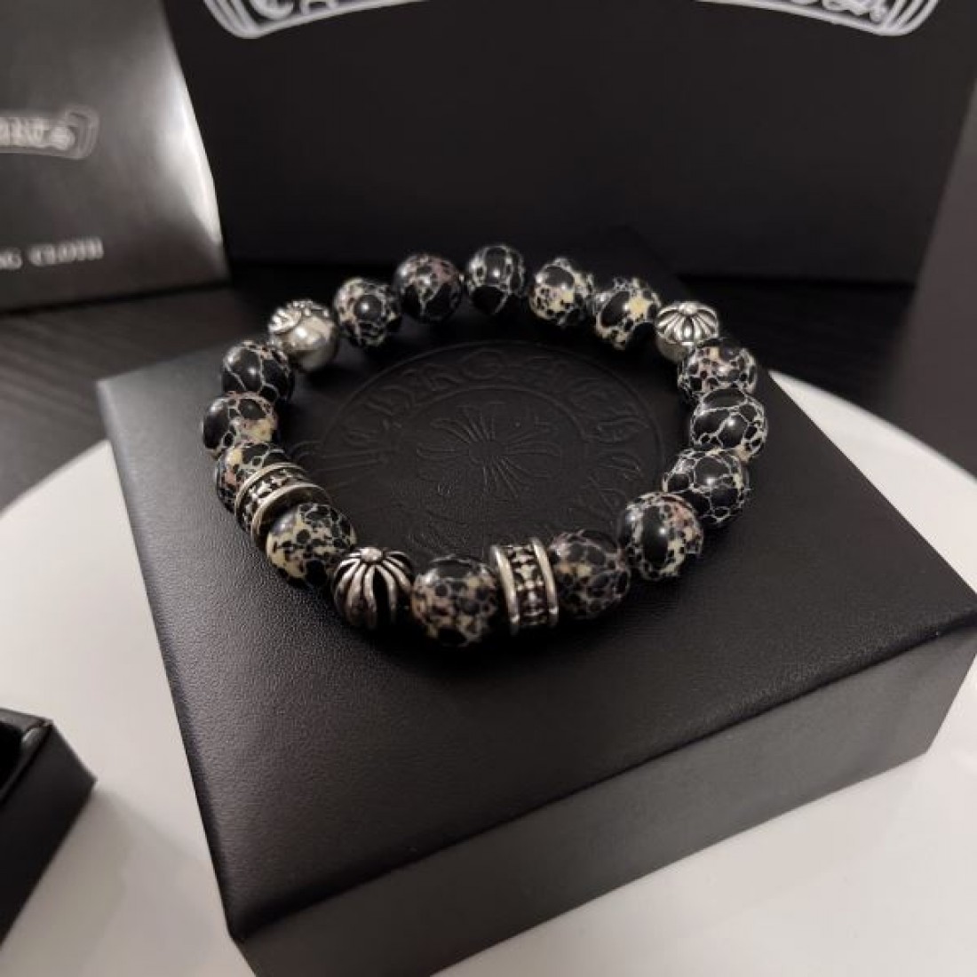 端正 上品 高級感 CHROME HEARTS コピー クロムハーツ ブレスレット クール メンズ向け