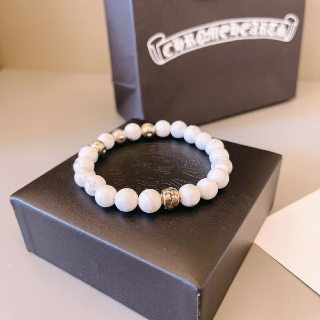 CHROME HEARTS クロムハーツ コピー ブレスレット 存在感 スタイリッシュ 人気