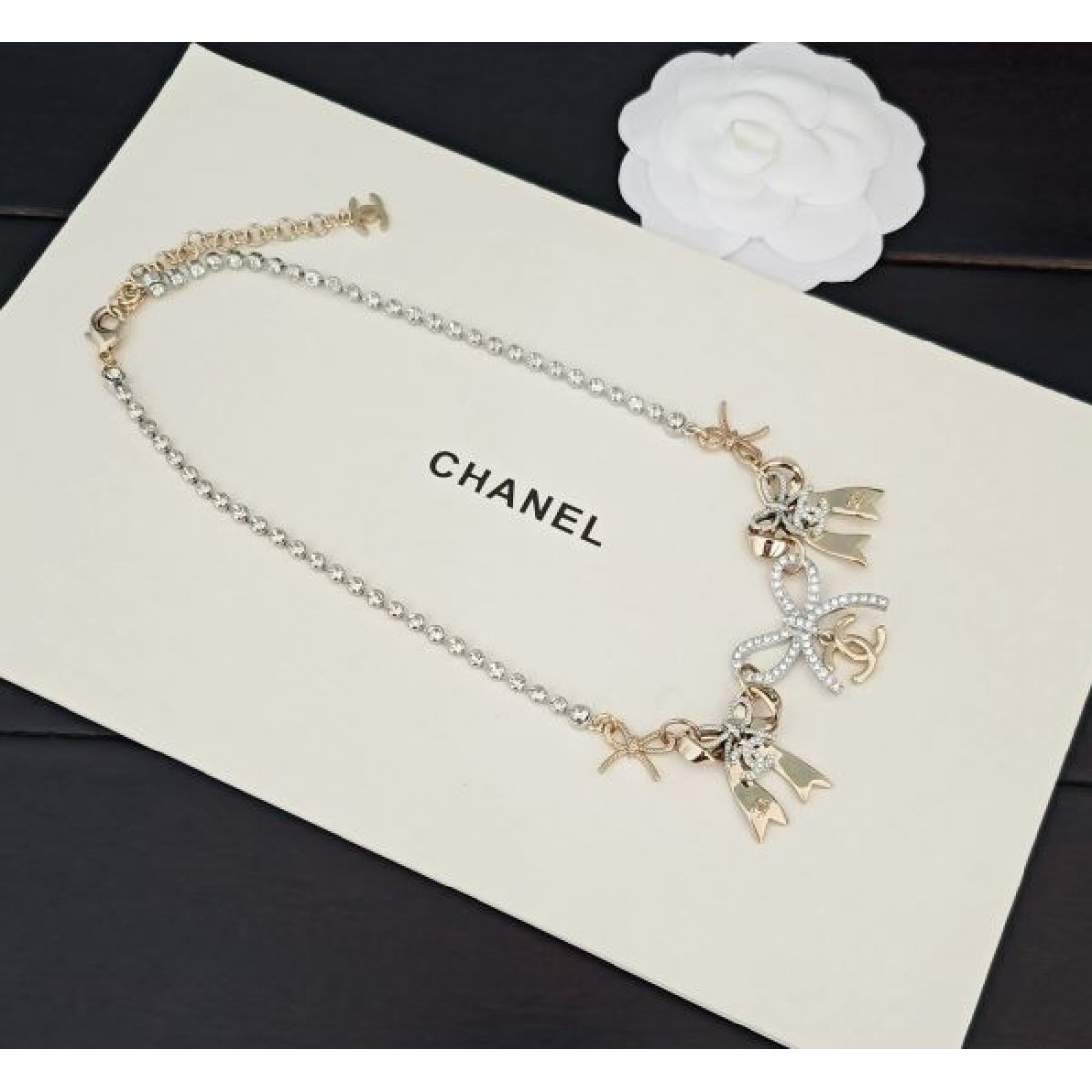 華やか 高級感 CHANEL シャネル コピー ネックレス 洗練 エレガント 人気