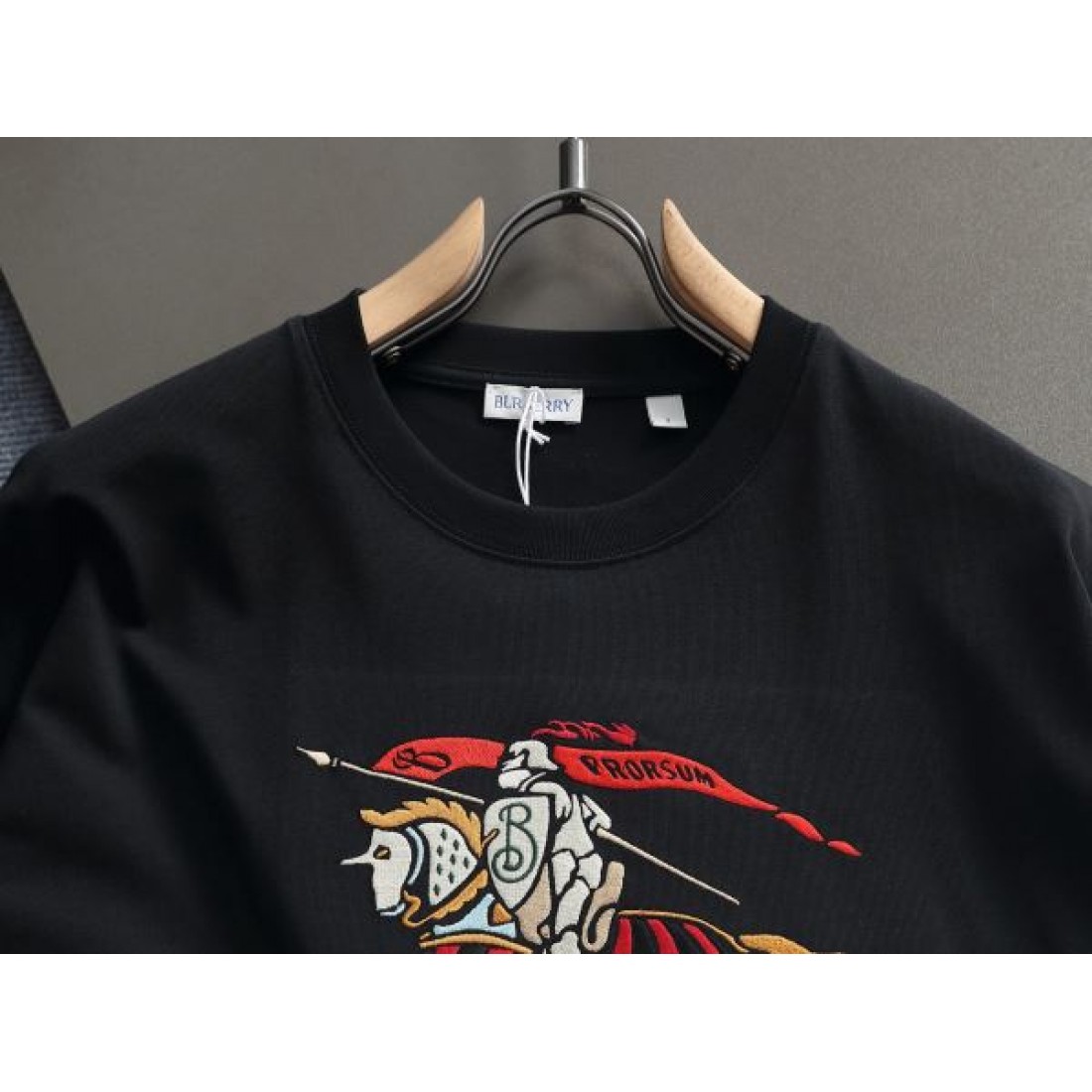 英国調 端正 上品 BURBERRY バーバリー コピー 半袖Tシャツ きれいめ 定番
