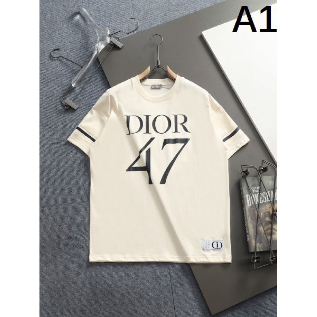 エレガント 気品 上質 DIOR ディオール コピー 半袖Tシャツ 華やか 洗練 人気