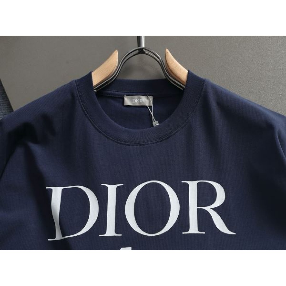 エレガント 気品 上質 DIOR ディオール コピー 半袖Tシャツ 華やか 洗練 人気