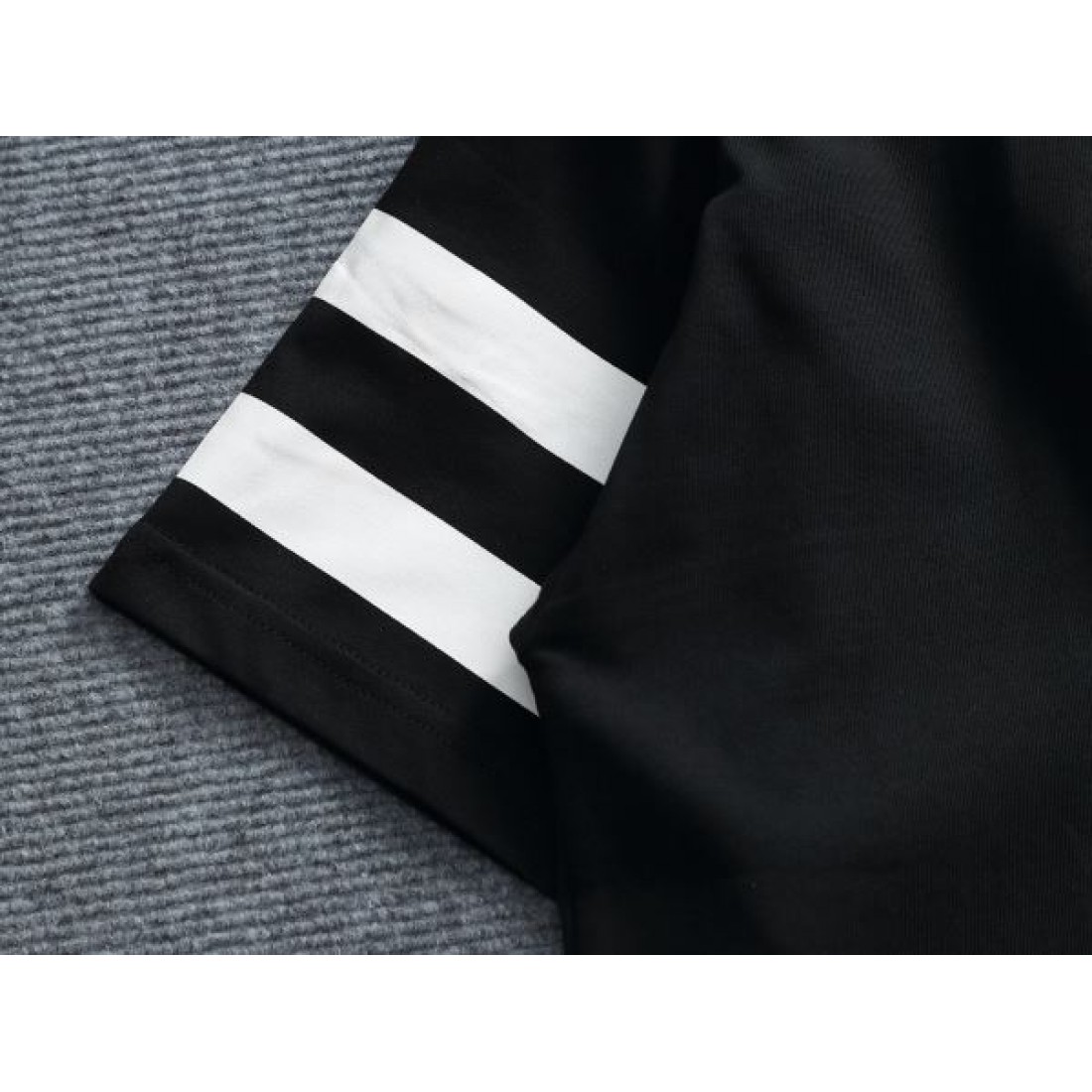  モダン シック 大人向け DIOR ディオール コピー 半袖Tシャツ 上品 旬 スマート