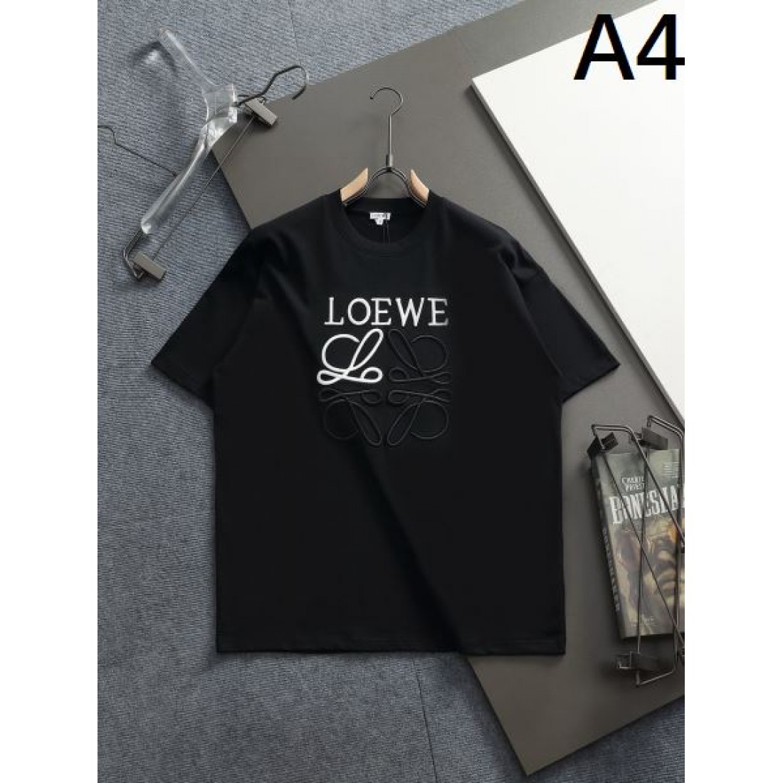 ナチュラル 上質 こなれ感 LOEWE ロエベ コピー 半袖Tシャツ 爽やか 大人カジュアル