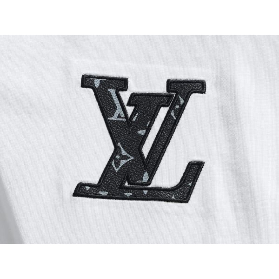 大人っぽい 抜け感 上質 LOUIS VUITTON ルイヴィトン コピー 半袖Tシャツ 高見え