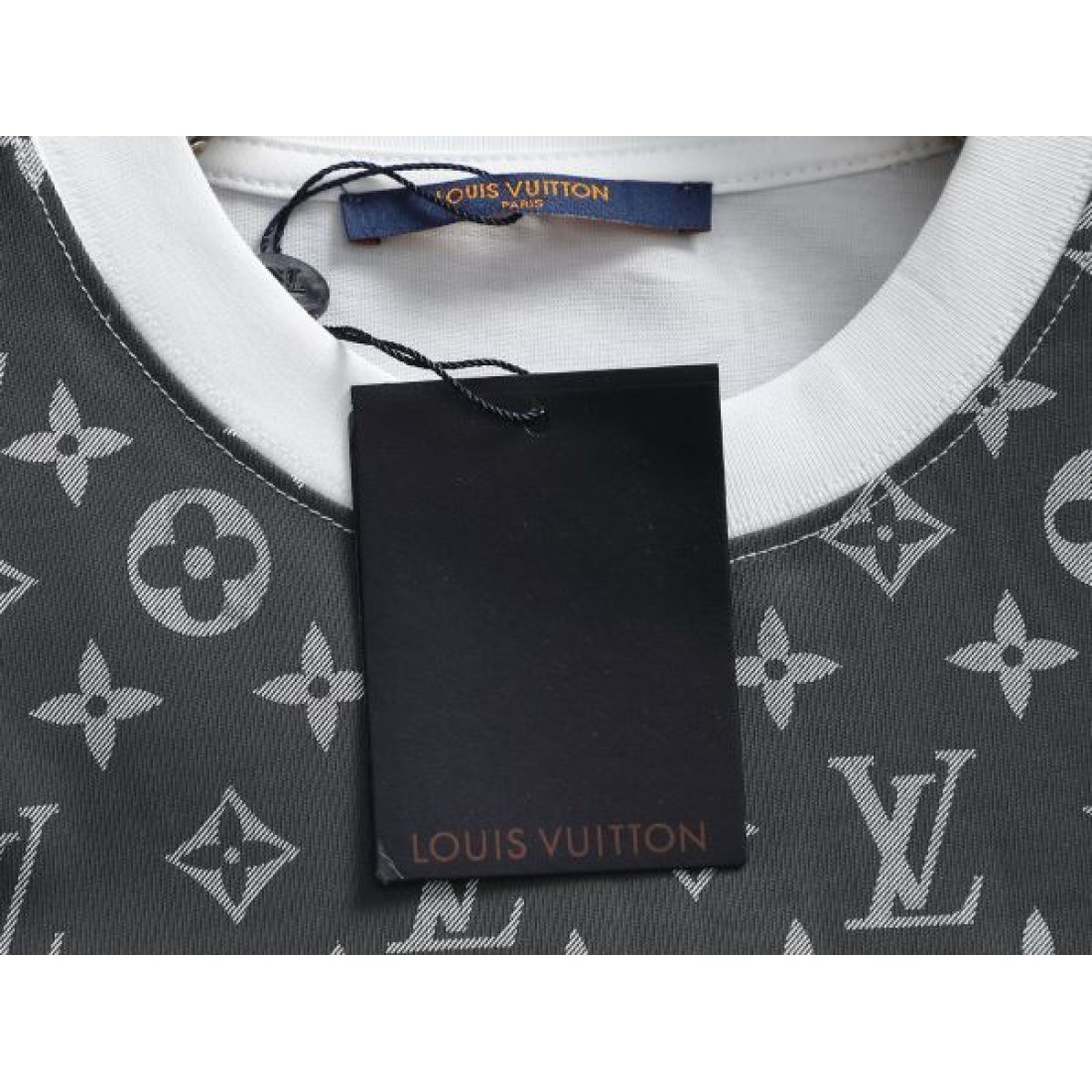 ハイセンス モダン 上品 LOUIS VUITTON ルイヴィトン コピー 半袖Tシャツ 存在感