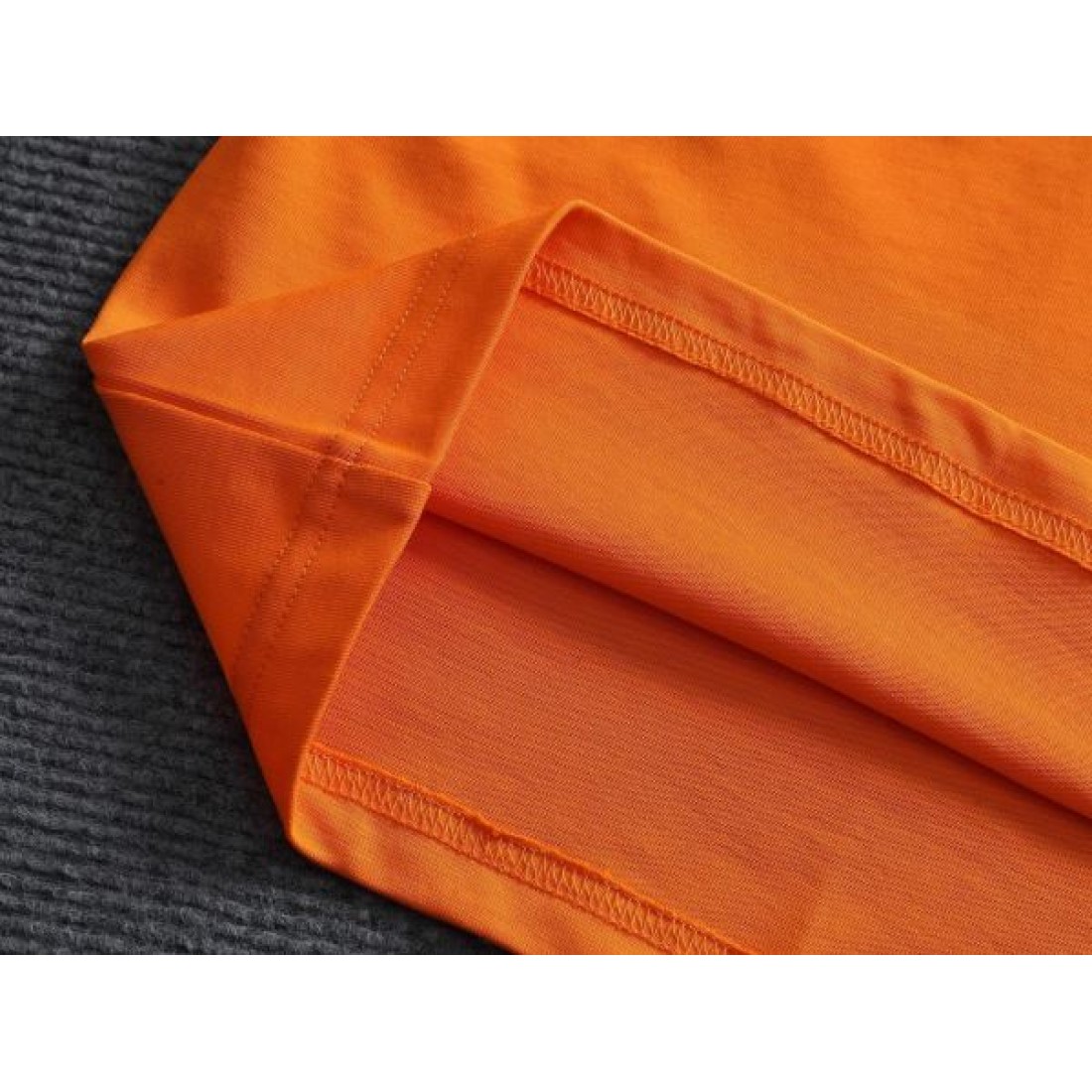 エッジィ 個性派 OFF-WHITE オフホワイト コピー 半袖Tシャツ 映える トレンド感 