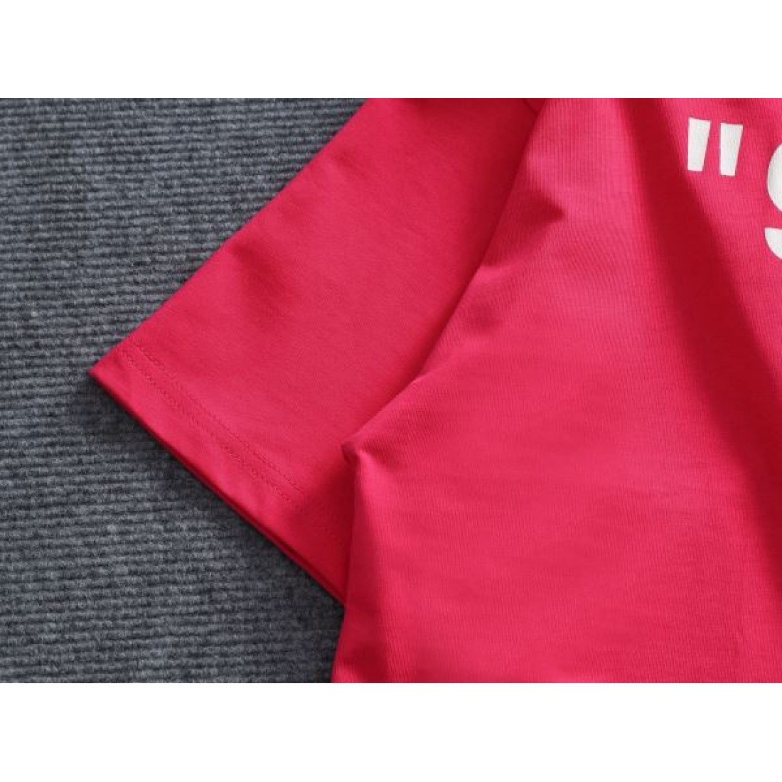 モード スタイリッシュ 現行風 OFF-WHITE オフホワイト コピー 半袖Tシャツ 存在感 