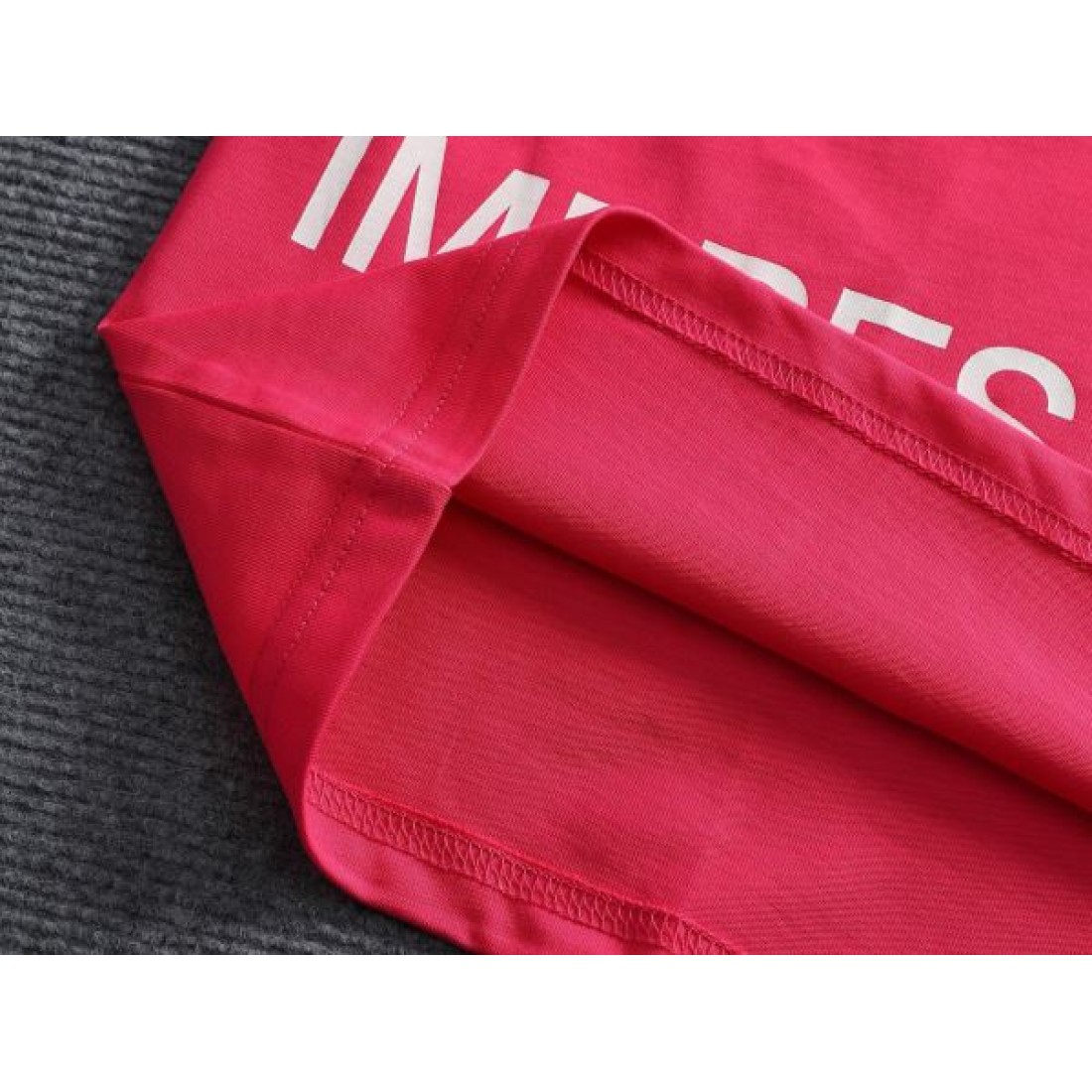 モード スタイリッシュ 現行風 OFF-WHITE オフホワイト コピー 半袖Tシャツ 存在感 