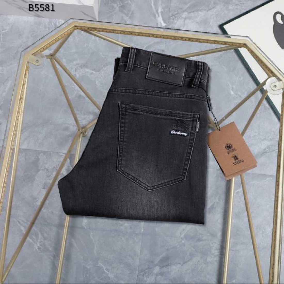 英国調 端正 上品 BURBERRY バーバリー コピー ジーンズ 高見え きちんと感 定番