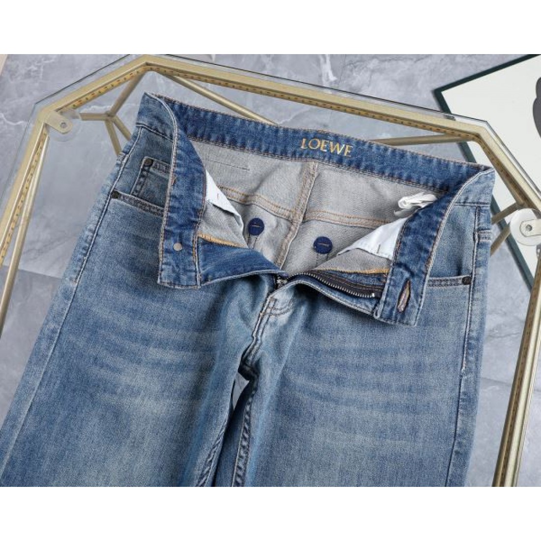 シンプル 上品 洗練 LOEWE ロエベ コピー ジーンズ きれいめ 大人向け