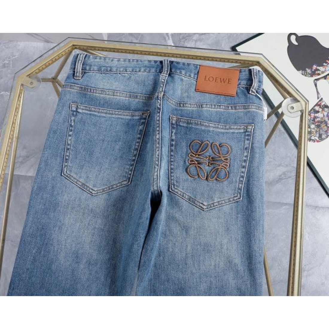 シンプル 上品 洗練 LOEWE ロエベ コピー ジーンズ きれいめ 大人向け