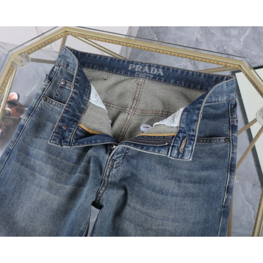 モード感 高級 上品 PRADA プラダ コピー ジーンズ 洗練 大人っぽい 人気