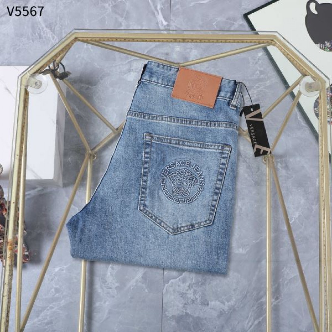  華やか インパクト 高級 VERSACE ヴェルサーチェ コピー ジーンズ 存在感