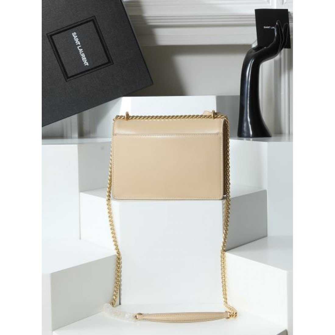 高級感 エレガント イヴ サンローラン YSL コピー ショルダーバッグ 上品仕立て