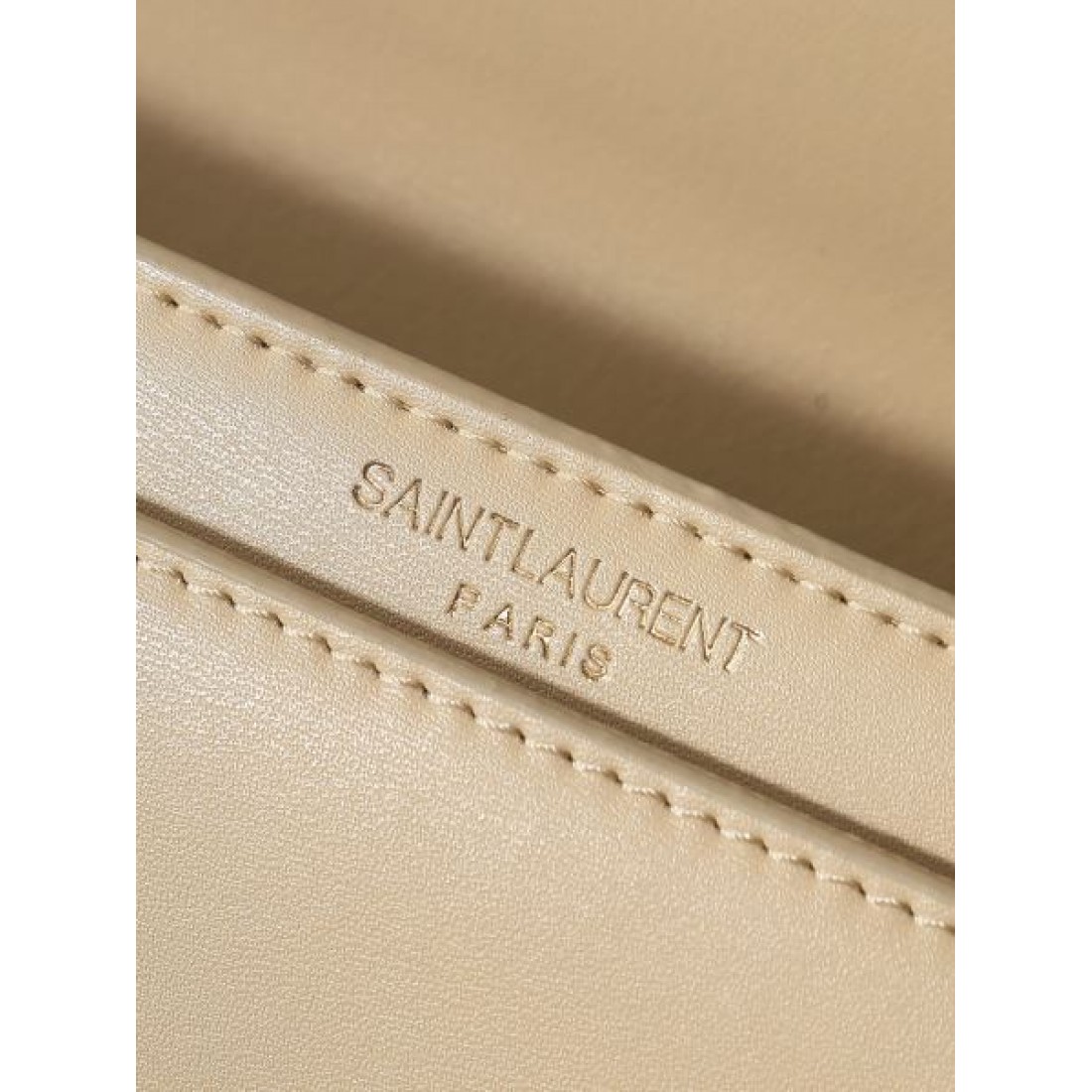 高級感 エレガント イヴ サンローラン YSL コピー ショルダーバッグ 上品仕立て