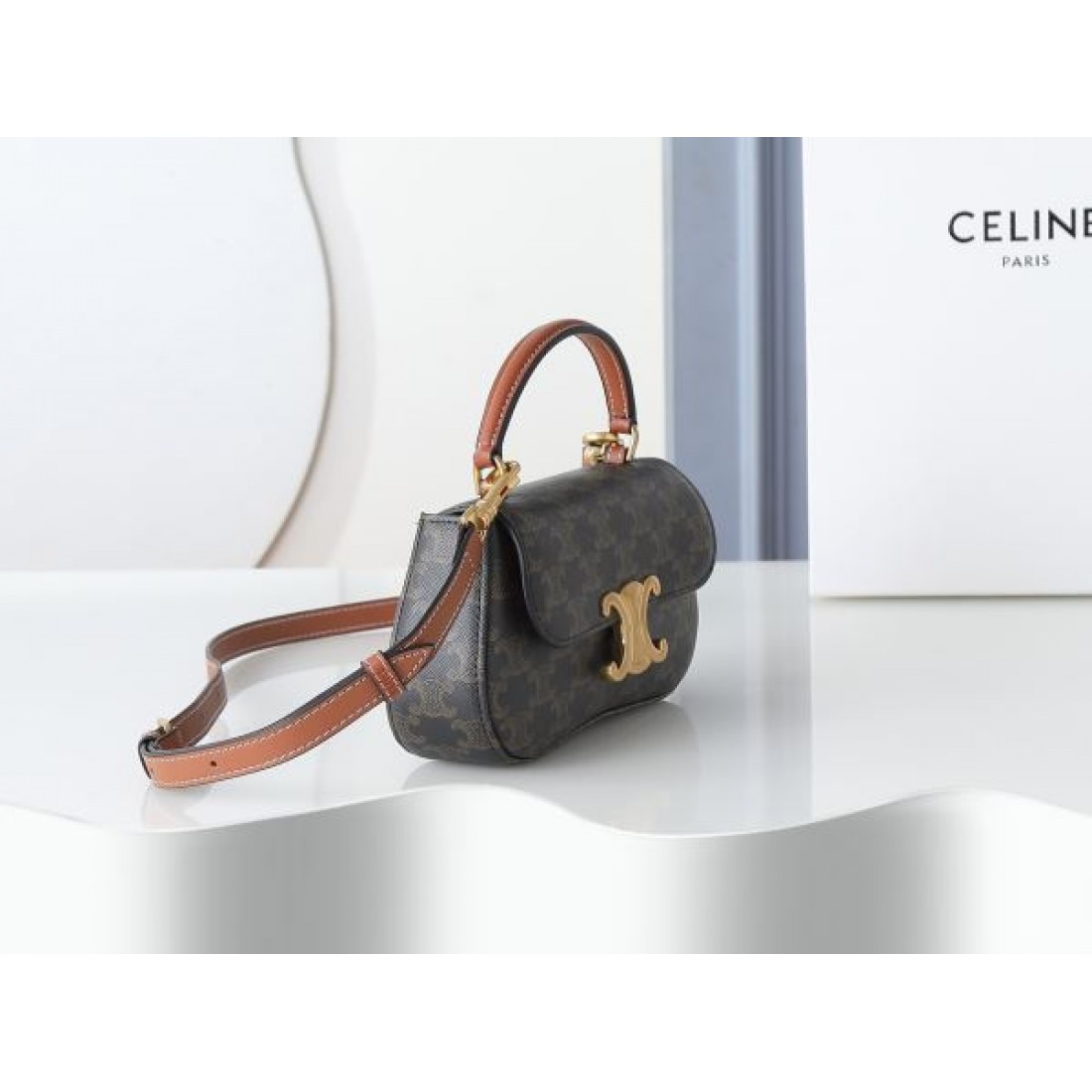  知的印象 高機能 セリーヌ CELINE コピー トートバッグ 実用重視 状態良好