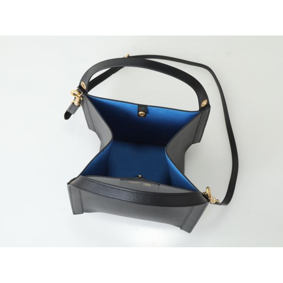 洗練 上質 セリーヌ CELINE コピー トートバッグ 収納豊富 実用的