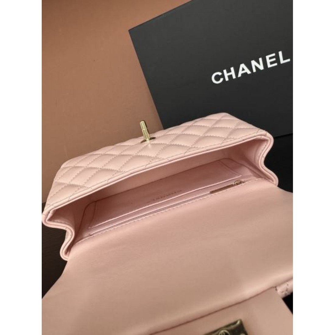 高級感 優雅 シャネル CHANEL コピー トートバッグ 存在感抜群 完成度高