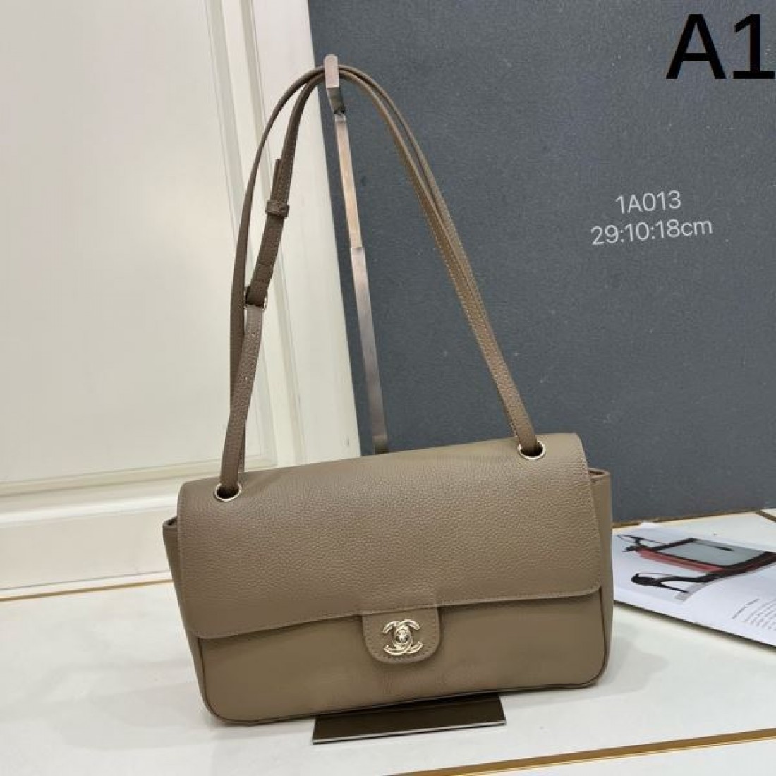 重厚感 ブランド感 シャネル CHANEL コピー トートバッグ バランス良好 高評価