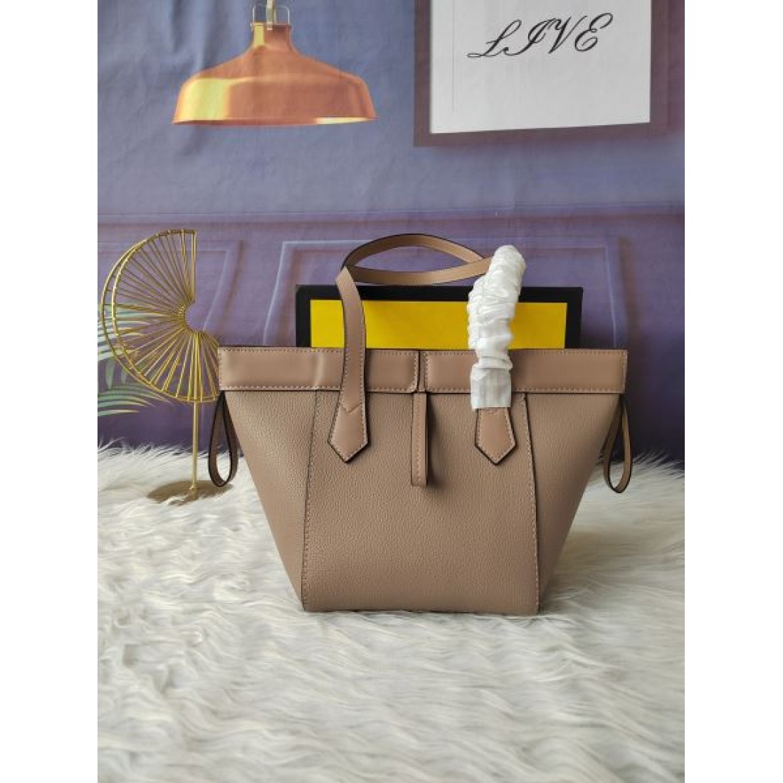 個性派 洗練デザイン フェンディ FENDI コピー トートバッグ コーデ映え 品質安定