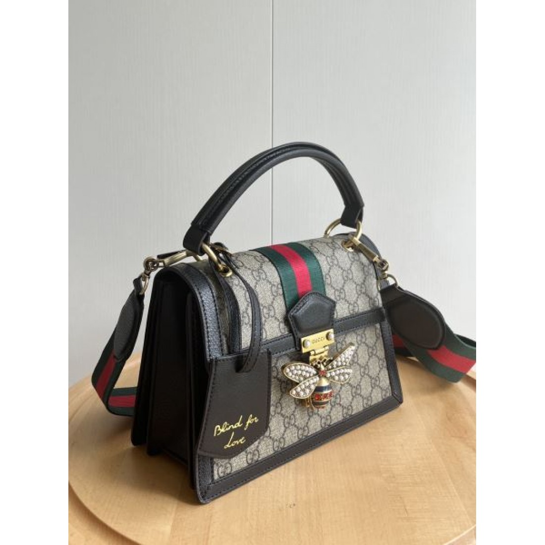 存在感強め 洗練構造 グッチ GUCCI コピー トートバッグ 軽量設計 デザイン性高