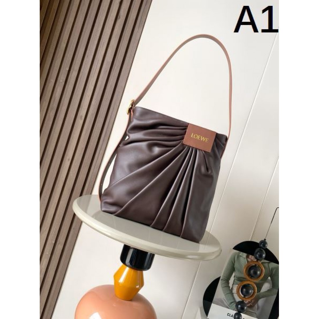 洗練 上品 ロエベ LOEWE コピー トートバッグ 高級感 収納力抜群