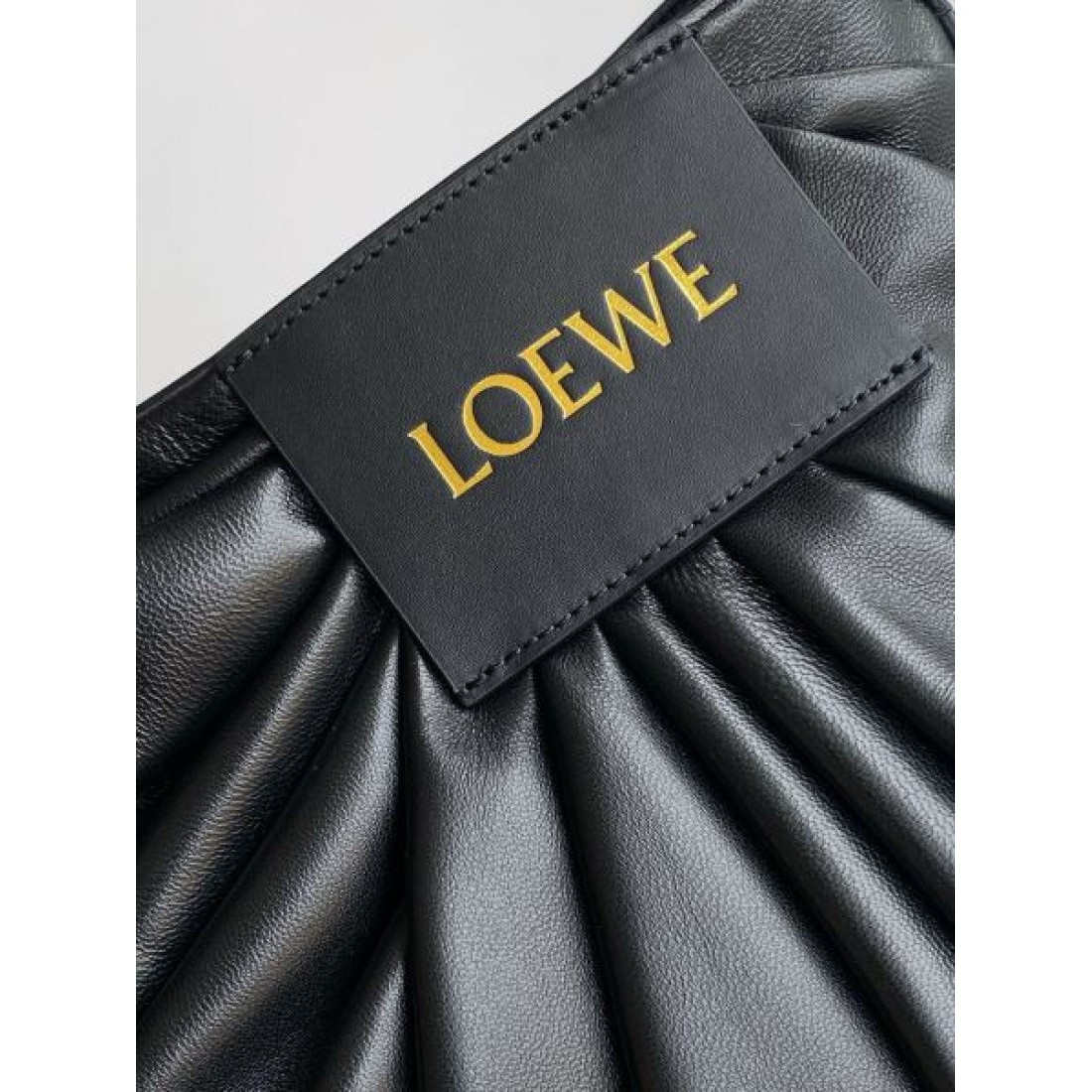 洗練 上品 ロエベ LOEWE コピー トートバッグ 高級感 収納力抜群