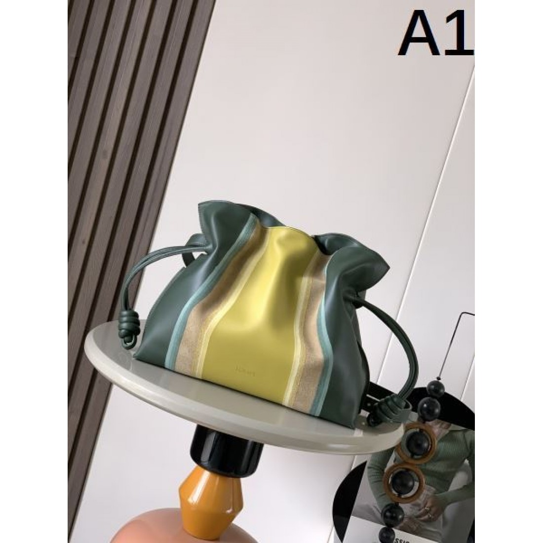 都会的 軽量 ロエベ LOEWE コピー トートバッグ 実用性 人気継続