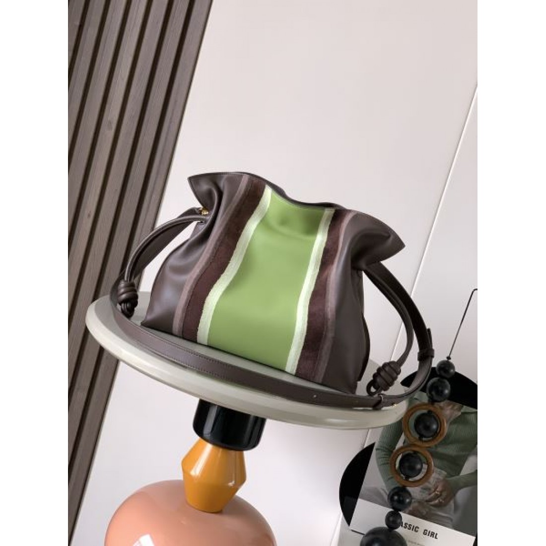 都会的 軽量 ロエベ LOEWE コピー トートバッグ 実用性 人気継続