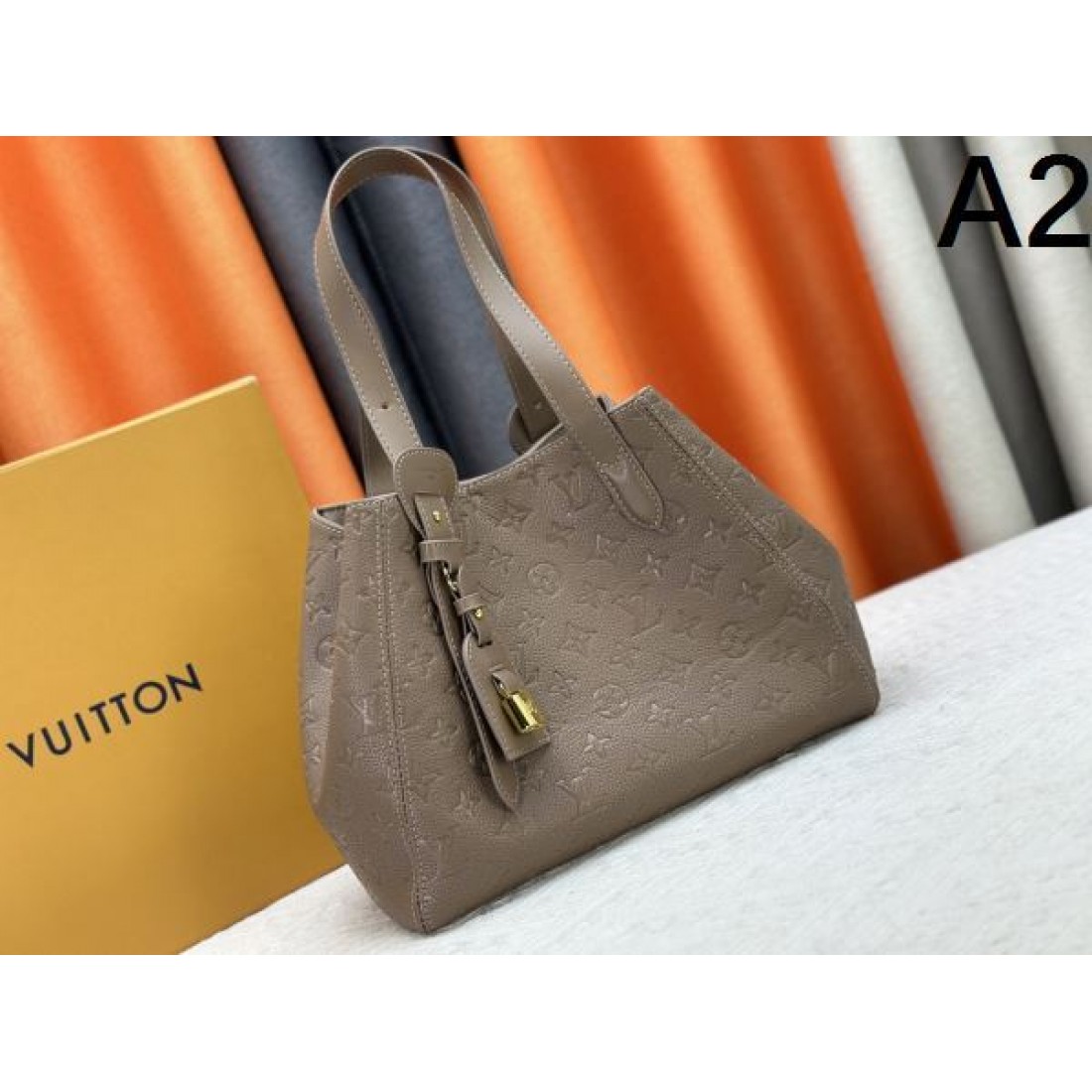 定番人気 高品質 ルイヴィトン LOUIS VUITTON コピー トートバッグ 存在感 耐久性