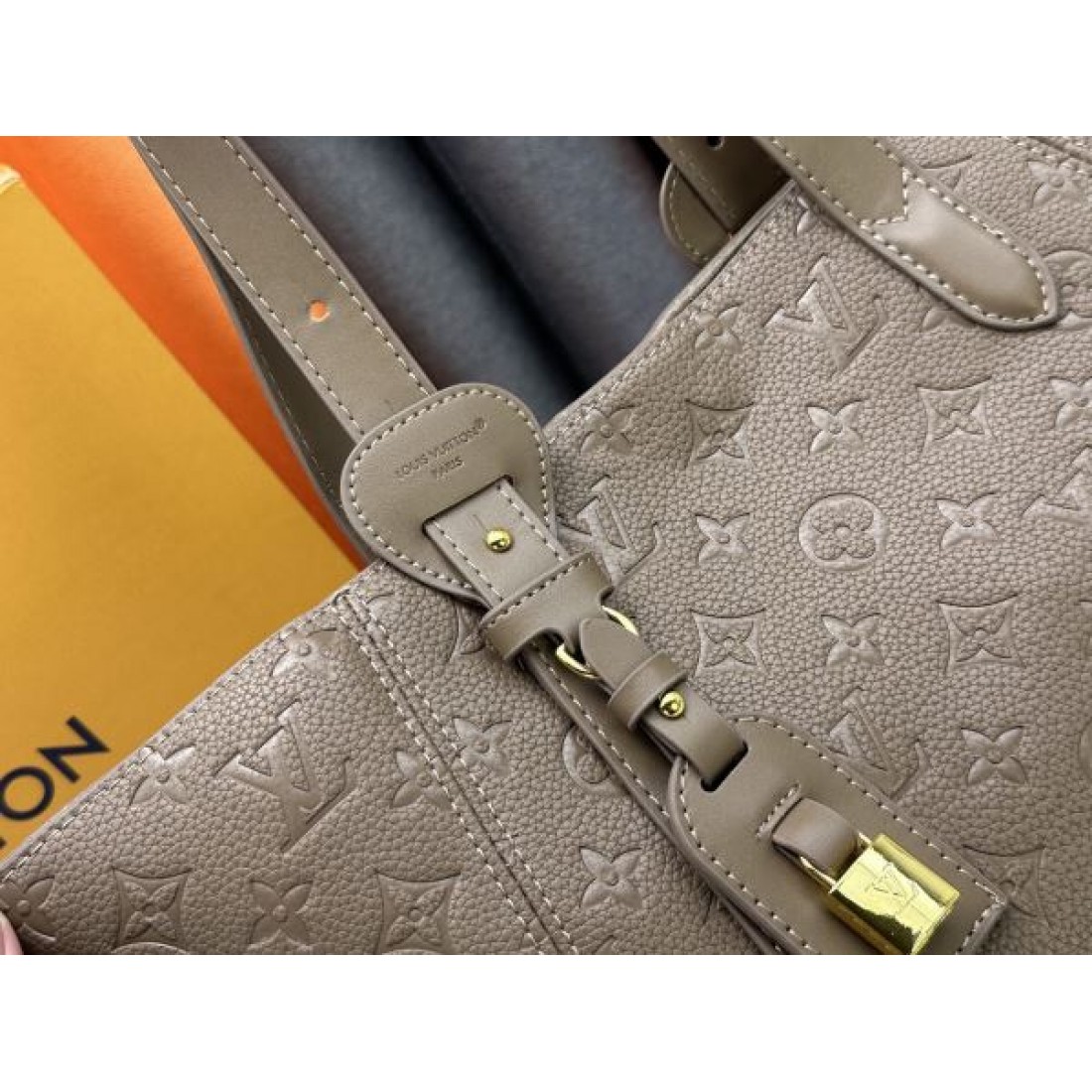 定番人気 高品質 ルイヴィトン LOUIS VUITTON コピー トートバッグ 存在感 耐久性
