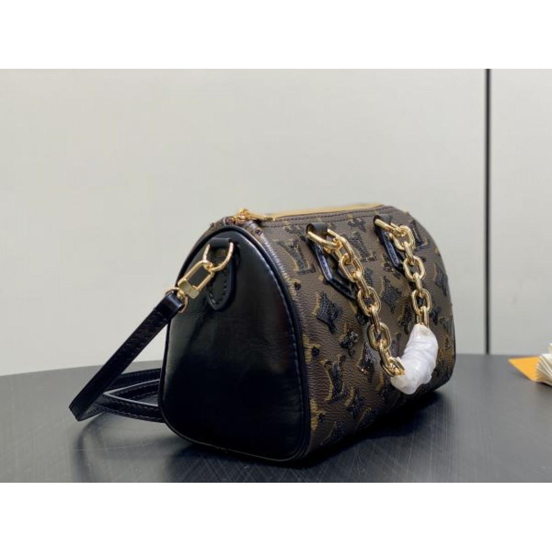 エレガント 上質素材 ルイヴィトン LOUIS VUITTON コピー トートバッグ ブランド力