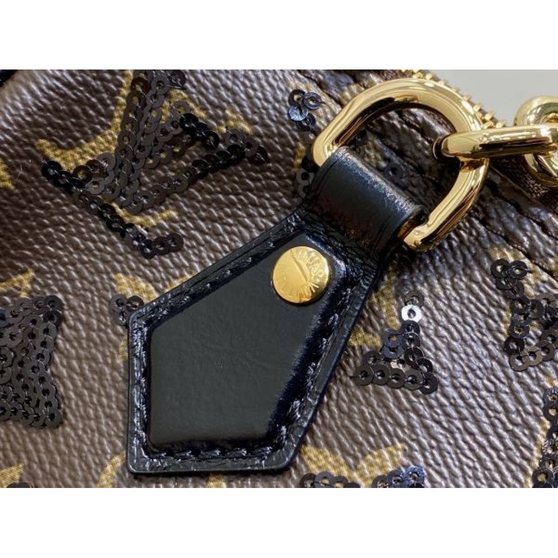 エレガント 上質素材 ルイヴィトン LOUIS VUITTON コピー トートバッグ ブランド力