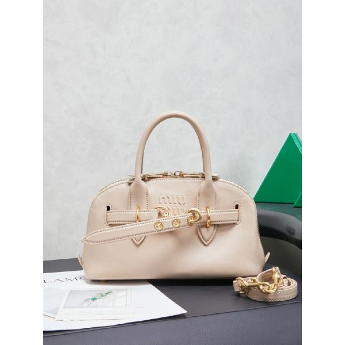 可愛い トレンド ミュウミュウ MIU MIU コピー トートバッグ 軽やか フェミニン