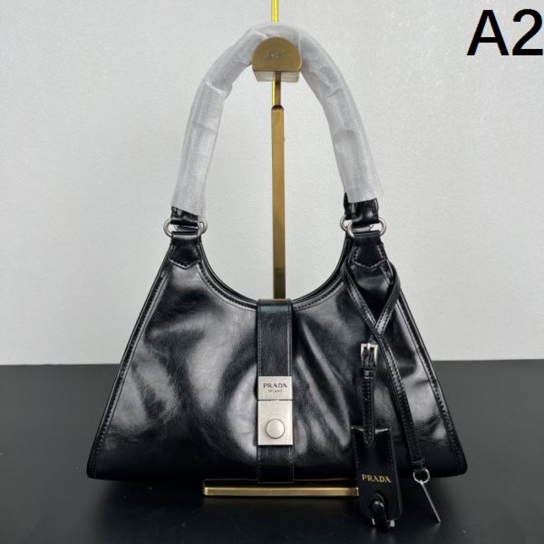 高級路線 落ち着き感 プラダ PRADA コピー トートバッグ 耐久重視 日常対応