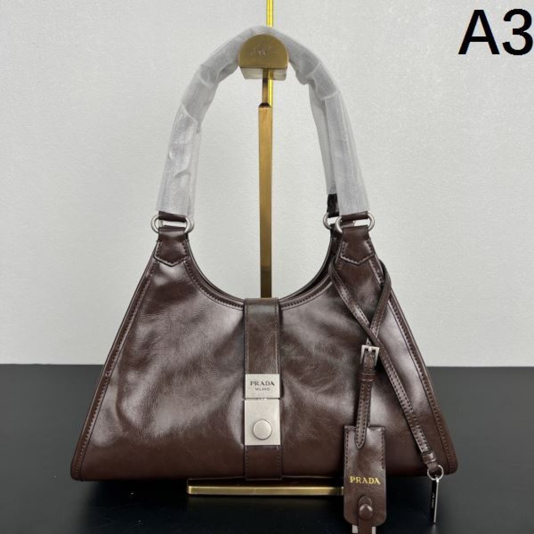 高級路線 落ち着き感 プラダ PRADA コピー トートバッグ 耐久重視 日常対応