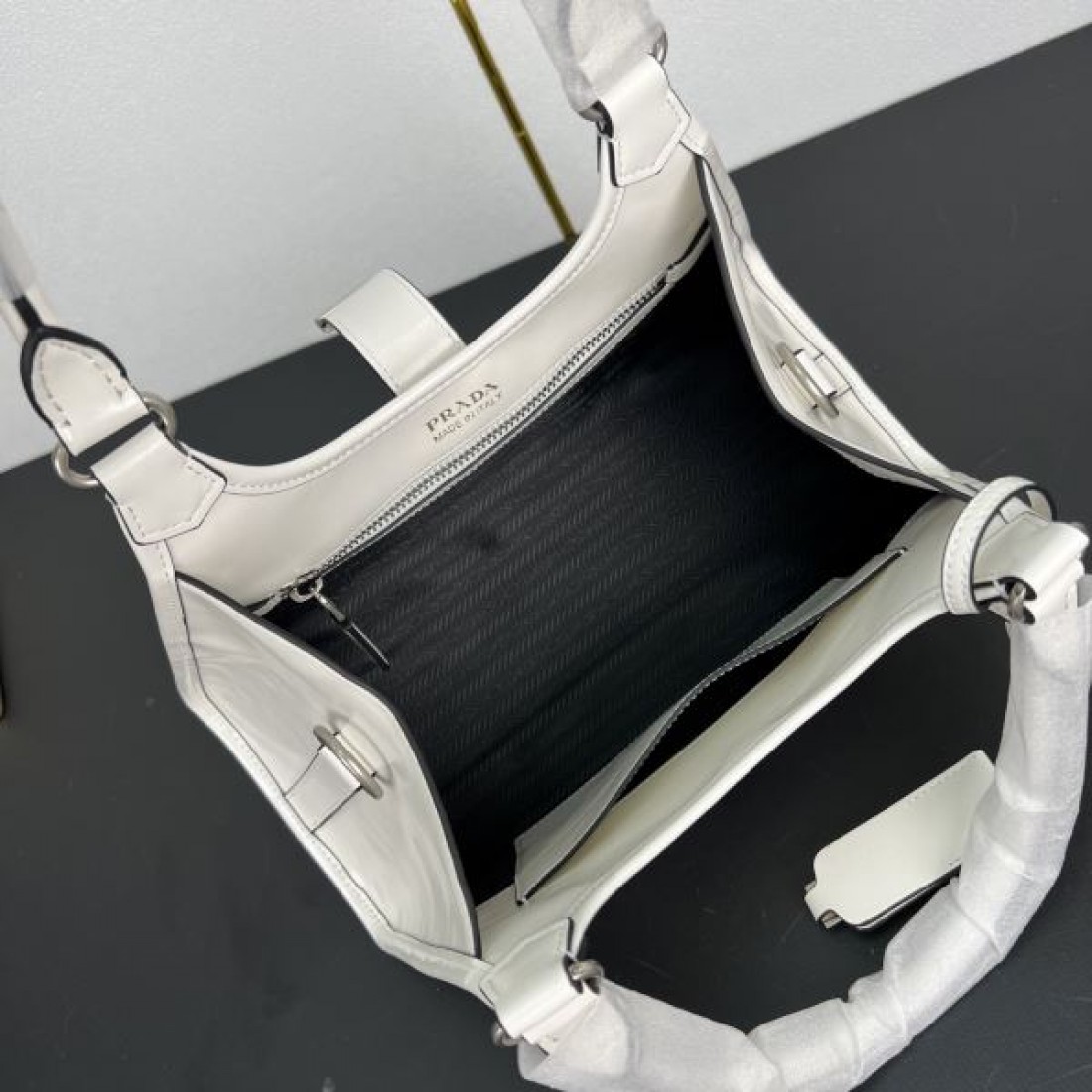 高級路線 落ち着き感 プラダ PRADA コピー トートバッグ 耐久重視 日常対応