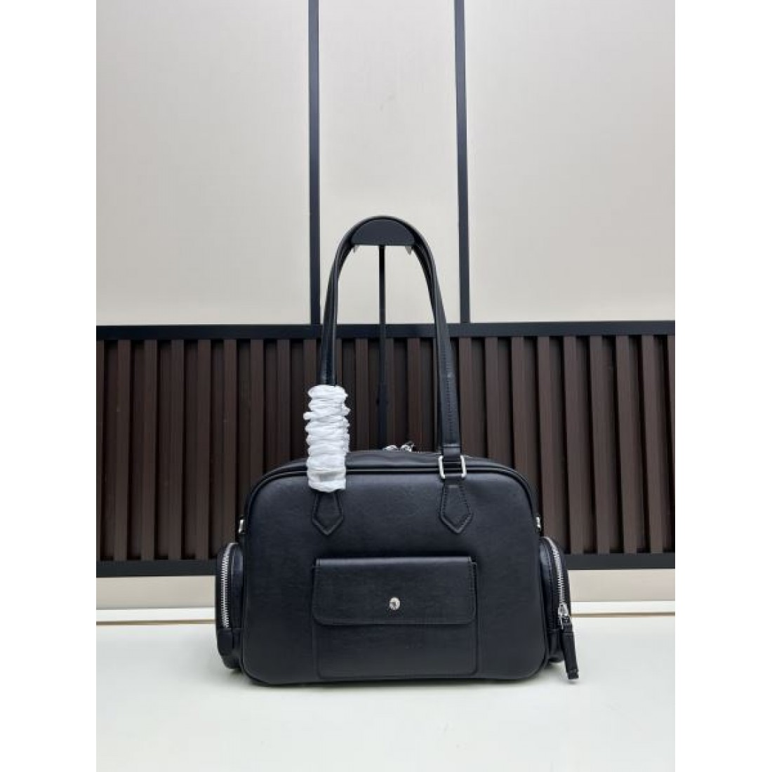 大人仕様 控えめ主張 プラダ PRADA コピー トートバッグ デザイン洗練