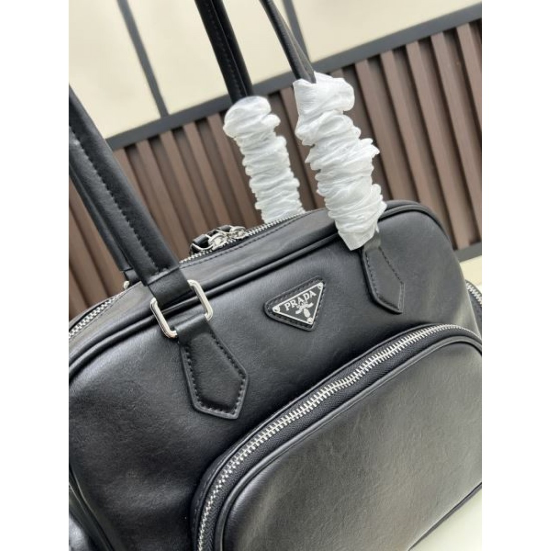 大人仕様 控えめ主張 プラダ PRADA コピー トートバッグ デザイン洗練