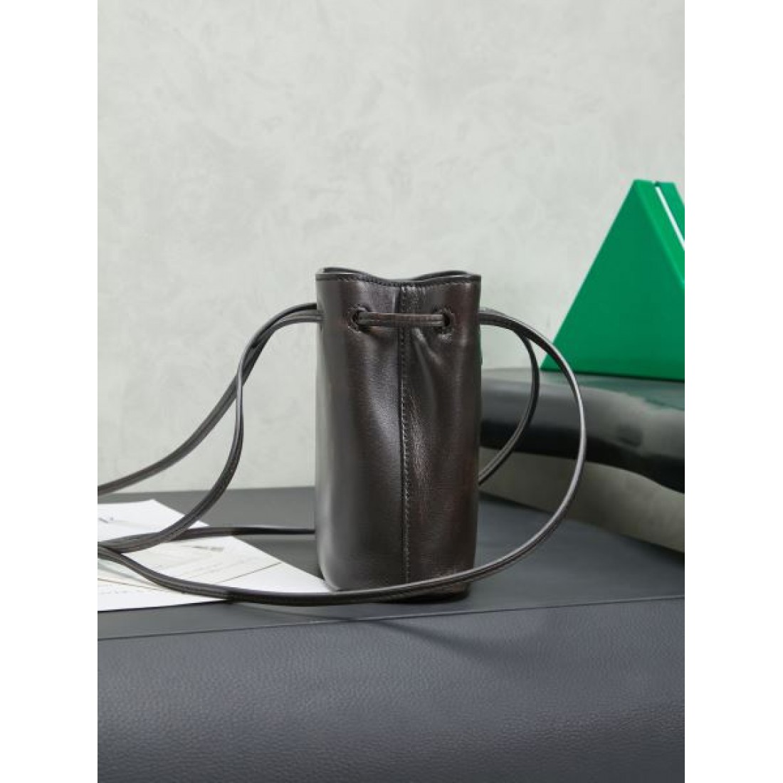 柔らか印象 フェミニン ミュウミュウ MIU MIU コピー バックパック 軽量設計 使い勝手良好