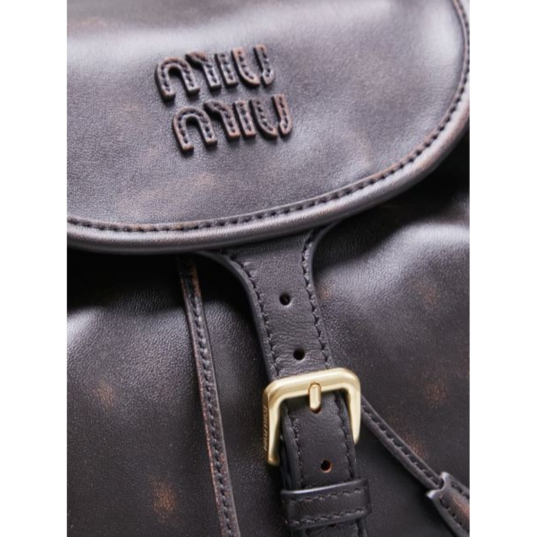 ミニマル系 実用派 ミュウミュウ MIU MIU コピー バックパック 安定感あり 持ち運び楽