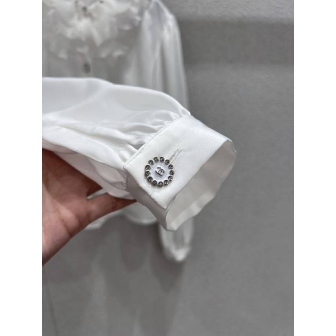 シンプル 上品 CHANEL シャネル コピー 長袖シャツ 着回し抜群 上質