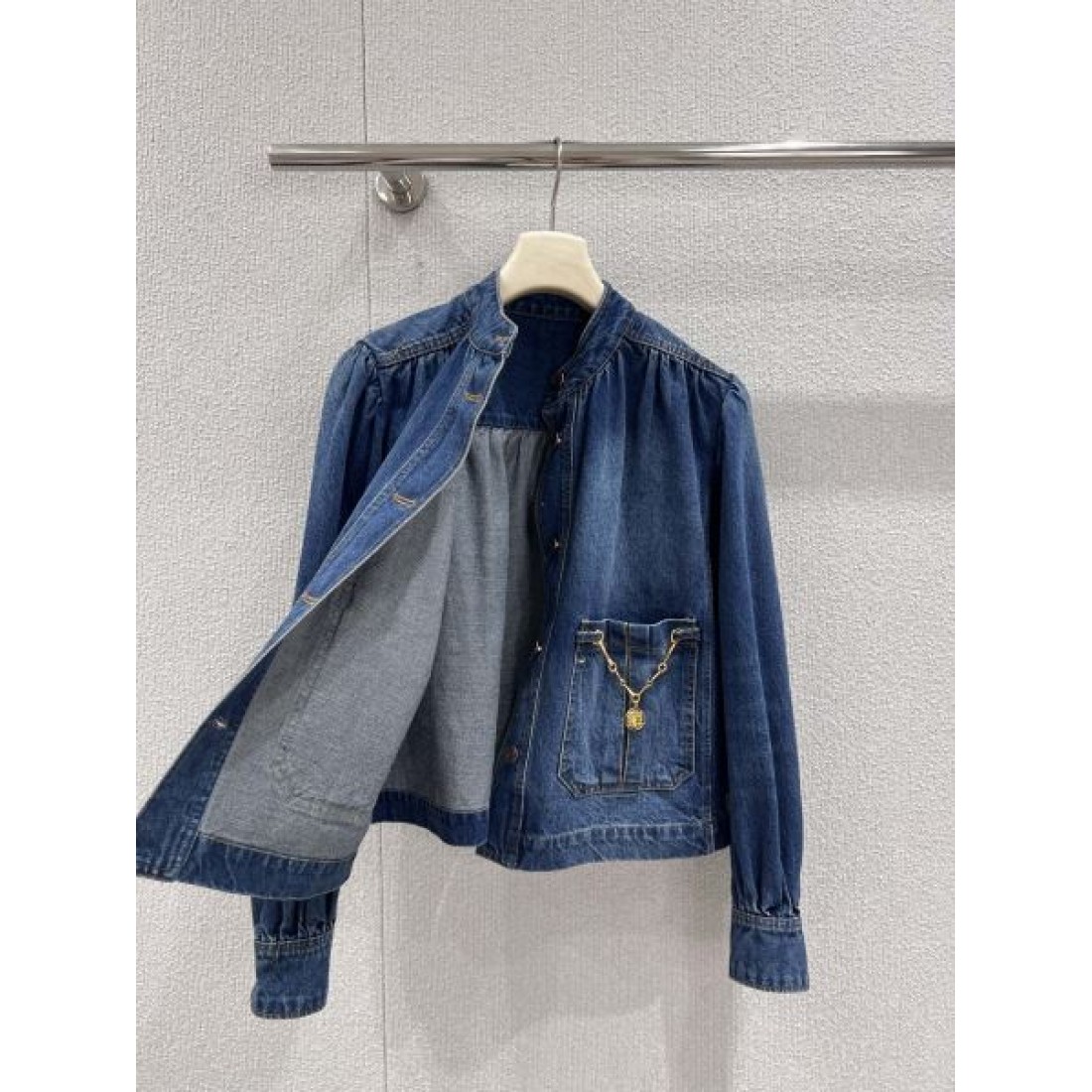 ナチュラル 上品 CHLOE クロエ コピー デニムジャケット 軽やか 大人可愛い