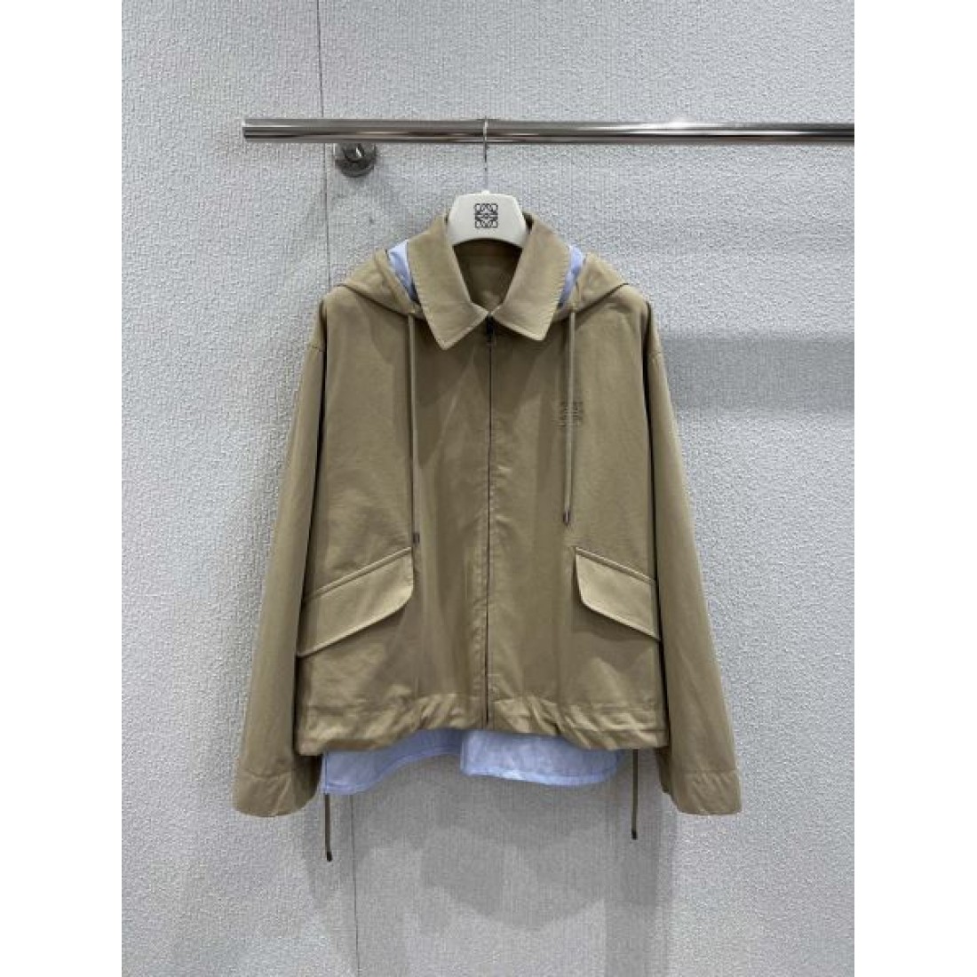 上品 シンプル LOEWE ロエベ コピー ジャケット 軽量 スタイリッシュ