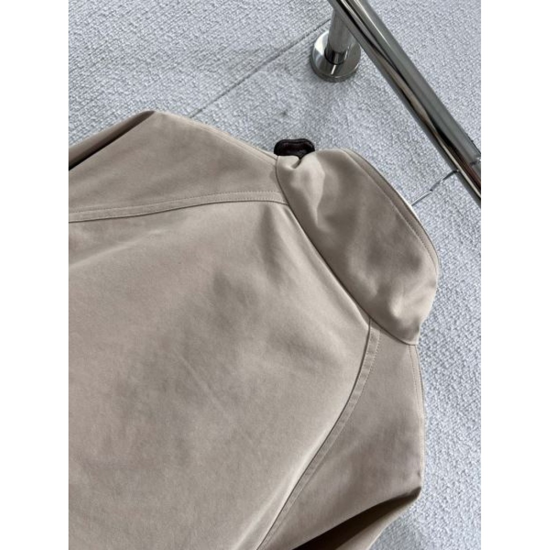 高品質 洗練 LOEWE ロエベ コピー ジャケット 上品 モダン