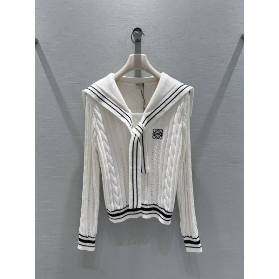 柔らか 上質 LOEWE ロエベ コピー ニットカーディガン 軽やか 着心地良い